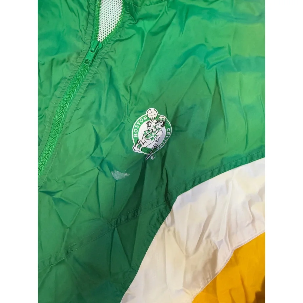 Vintage Nutmeg Mills Boston Celtics NBA Windbreaker Jacket Green Yellow Mens L